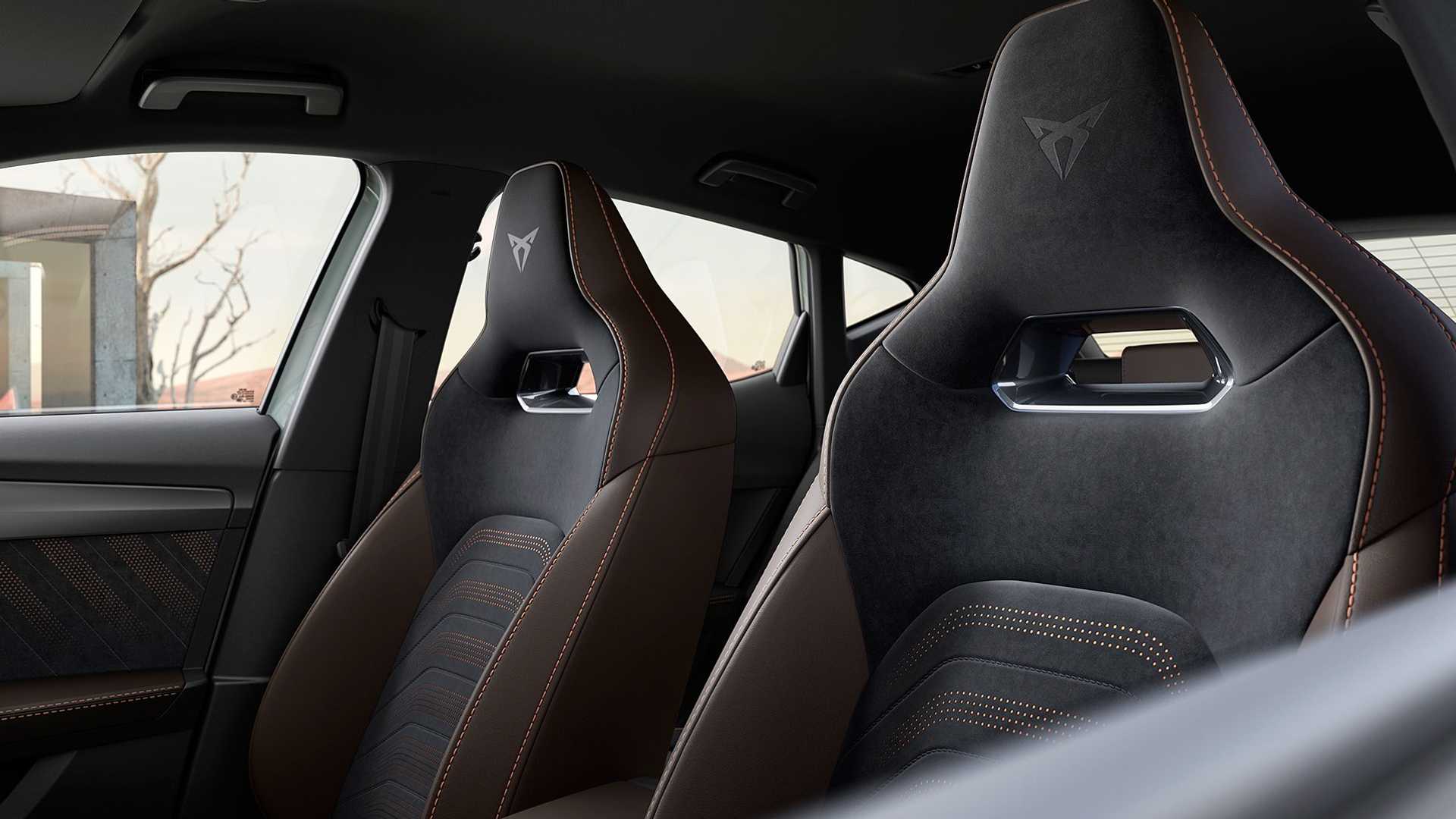 cupra-formentor-vz5 interieur serie 2.jpg